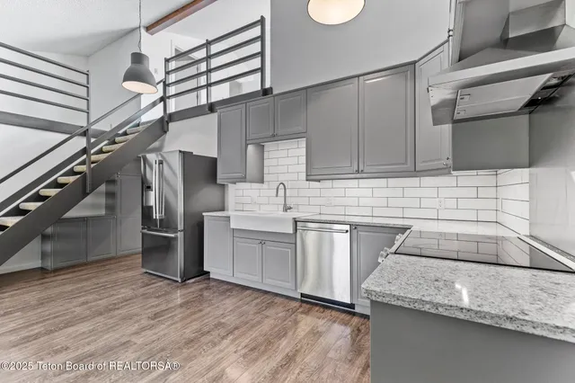 $960,000 | 355 West Deloney Avenue, Unit B14, Jackson, WY 83001