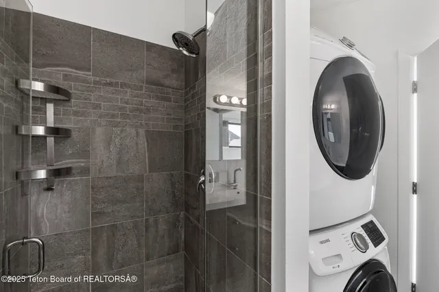 $960,000 | 355 West Deloney Avenue, Unit B14, Jackson, WY 83001