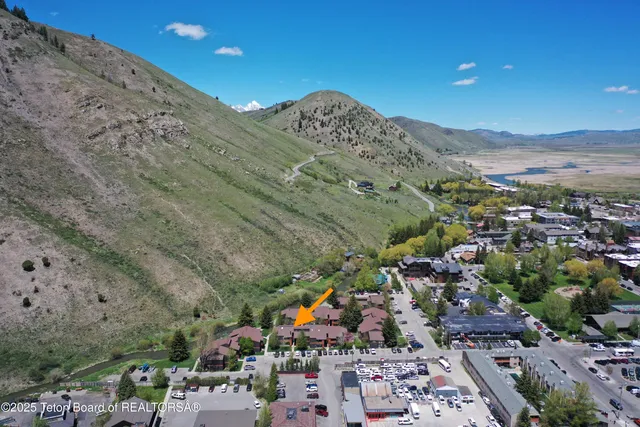 $960,000 | 355 West Deloney Avenue, Unit B14, Jackson, WY 83001