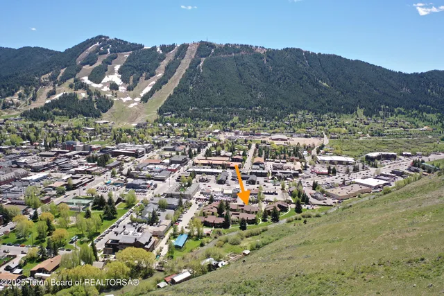 $960,000 | 355 West Deloney Avenue, Unit B14, Jackson, WY 83001