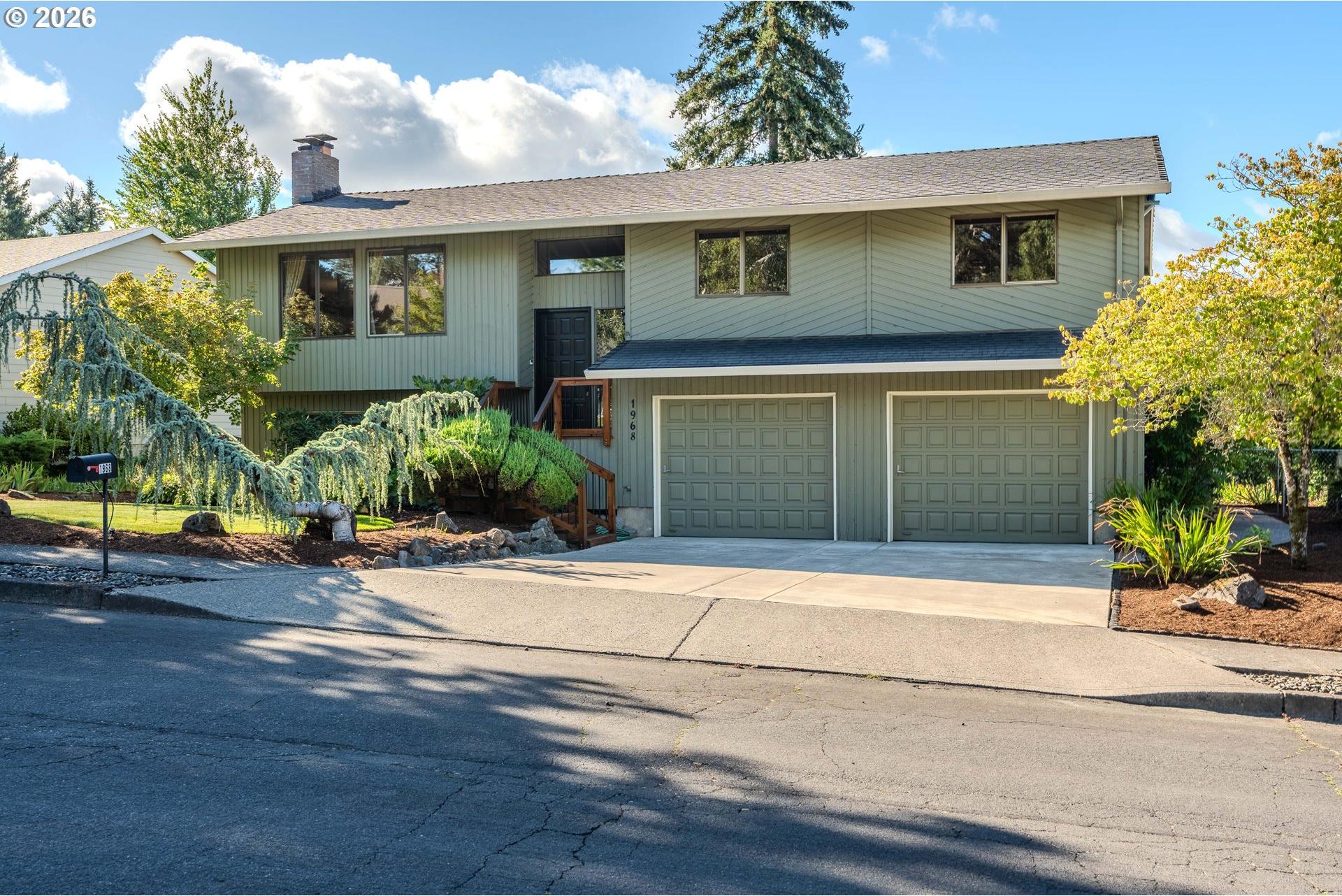 1968 Southwest 25th Street Gresham, OR 97080 - Photo 2 of 48 Gallery Image 2