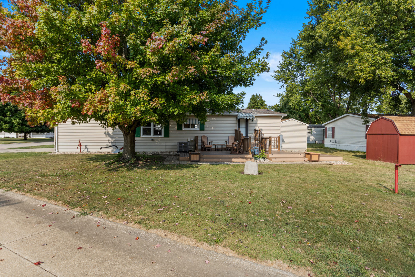 628 Williamson Street Mahomet, IL 61853 - Photo 1 of 36 a swimming pool with wooden fence