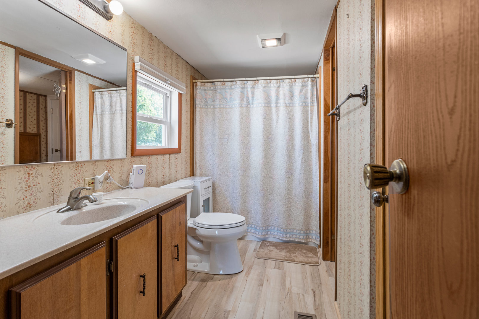 628 Williamson Street Mahomet, IL 61853 - Photo 26 of 36 a bathroom with a sink toilet and shower