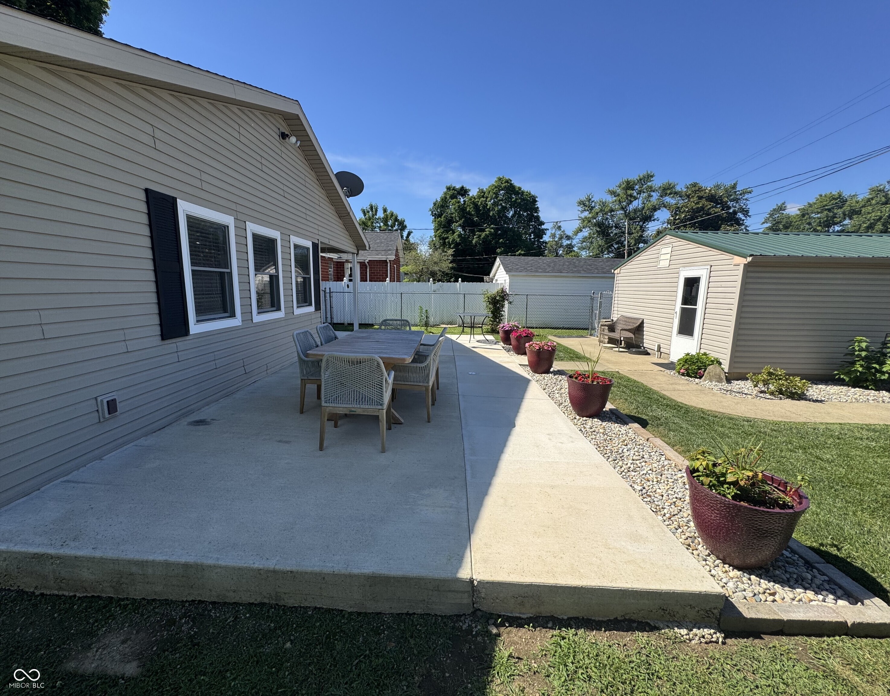 2216 Newton Street Columbus, IN 47201 - Photo 24 of 30