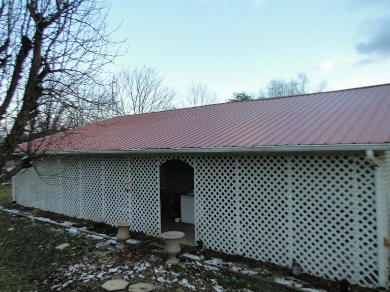 1044 Roy Black Road London, KY 40741 - Photo 3 of 17 Photo 3