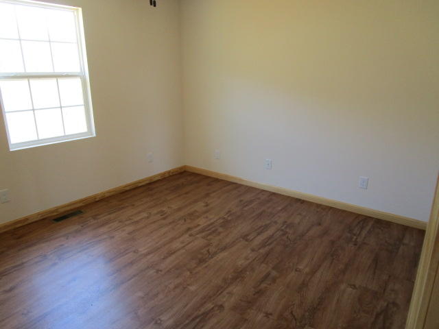 652 Collins Road Blaine, TN 37709 - Photo 5 of 13 IMG_1868