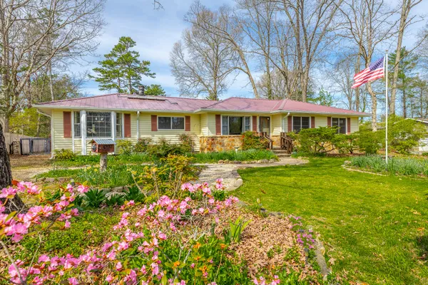 $825,000 | 607 Carolina Avenue, Signal Mountain, TN 37377