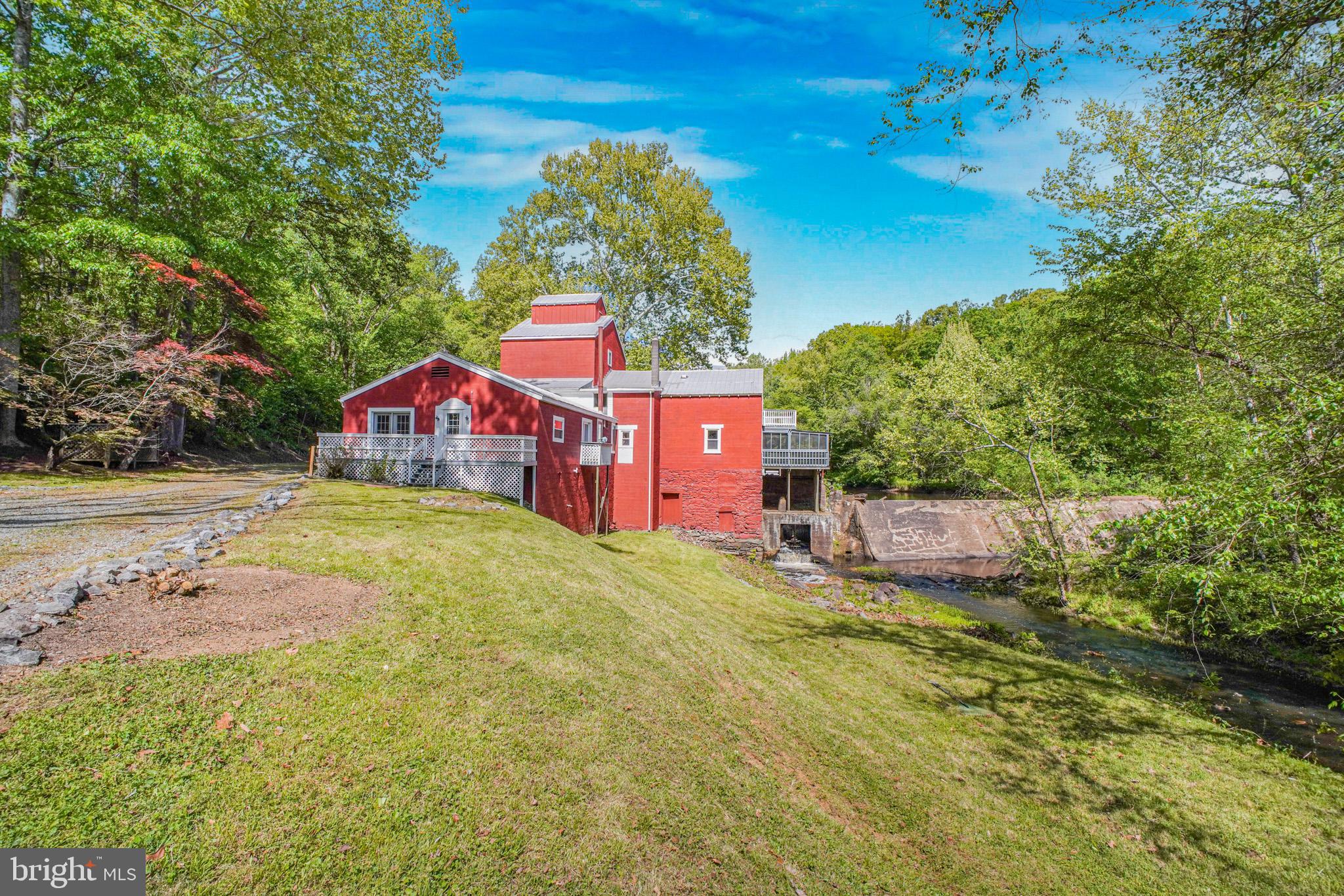 6908 South Roxbury Mill Road Spotsylvania, VA 22551 - Photo 21 of 94
