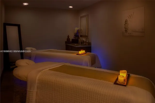 $12,900,000 | 100 South Pointe Drive, Unit 706, Miami Beach, FL 33139