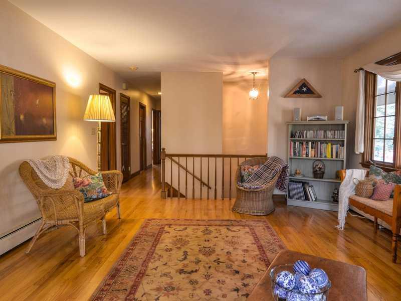 120 Oakhurst Road Cape Elizabeth, ME 04107 - Photo 5 of 18 Living Room.