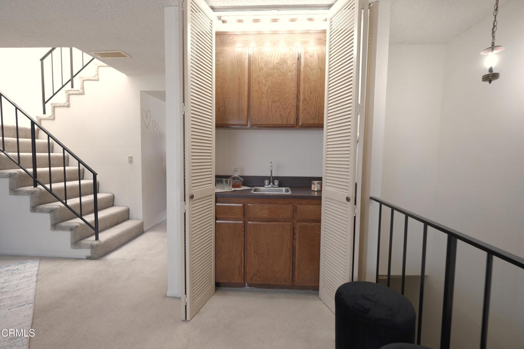 919 West San Marino Avenue, Unit D Alhambra, CA 91801 - Photo 4 of 23 DSCF0662