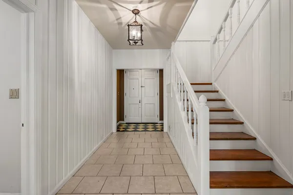 a view of an entrance to house