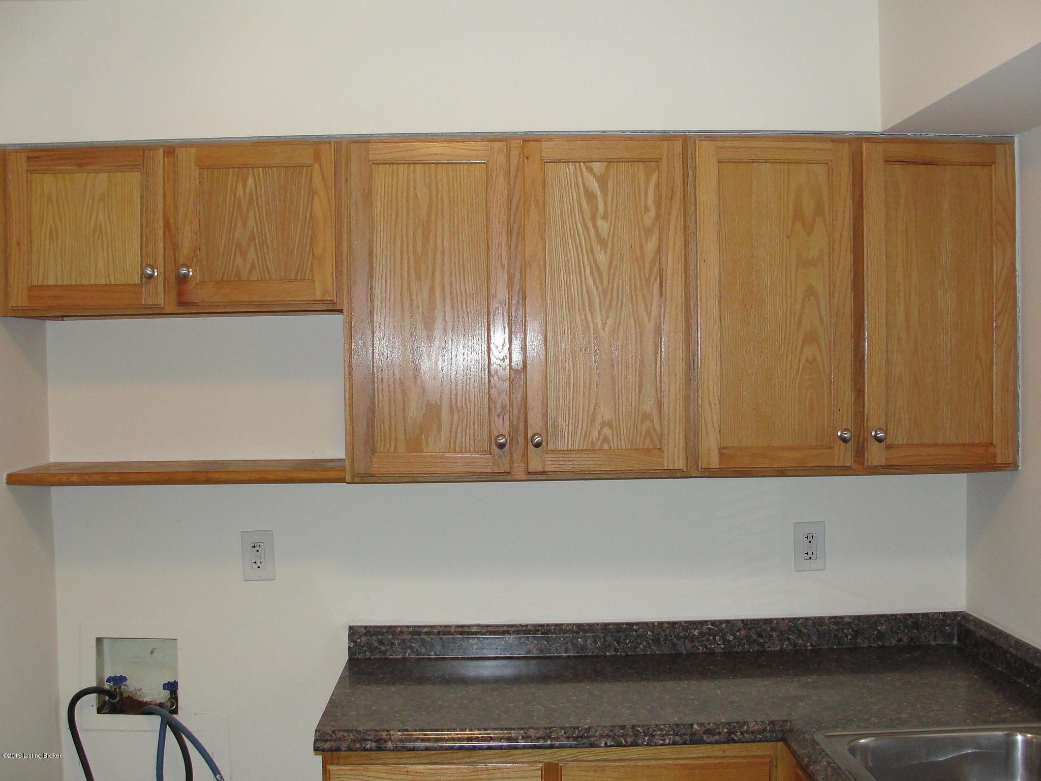 11013 Torrington Road Louisville, KY 40272 - Photo 5 of 19 2019-11-21 12.25.37