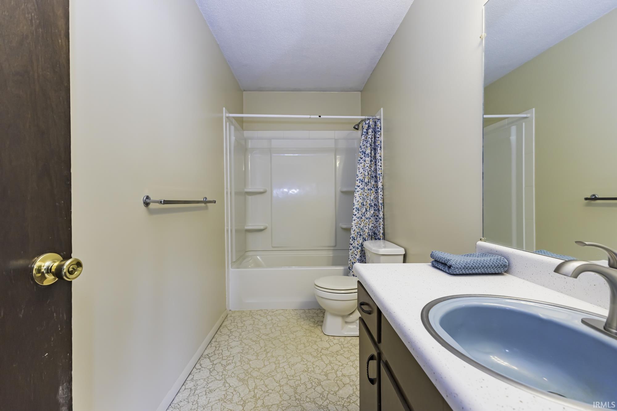 700-702 West 450 North Road Muncie, IN 47303 - Photo 6 of 20