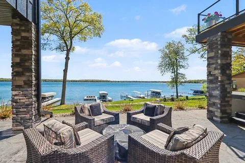 $5,100,000 | 4630 East Gull Lake Drive, Unit A, Hickory Corners, MI 49060