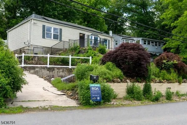$398,000 | 20 Greenwood Avenue, Wanaque, NJ 07420