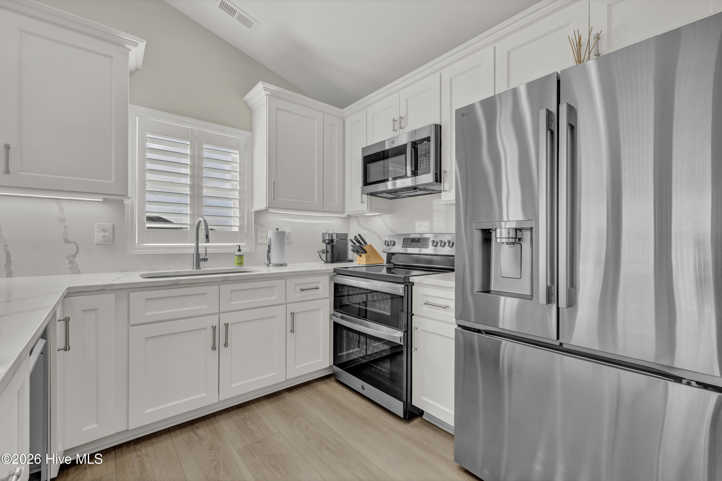 2106 Inlet Avenue Topsail Beach, NC 28445 - Photo 13 of 49 6Q7A1831