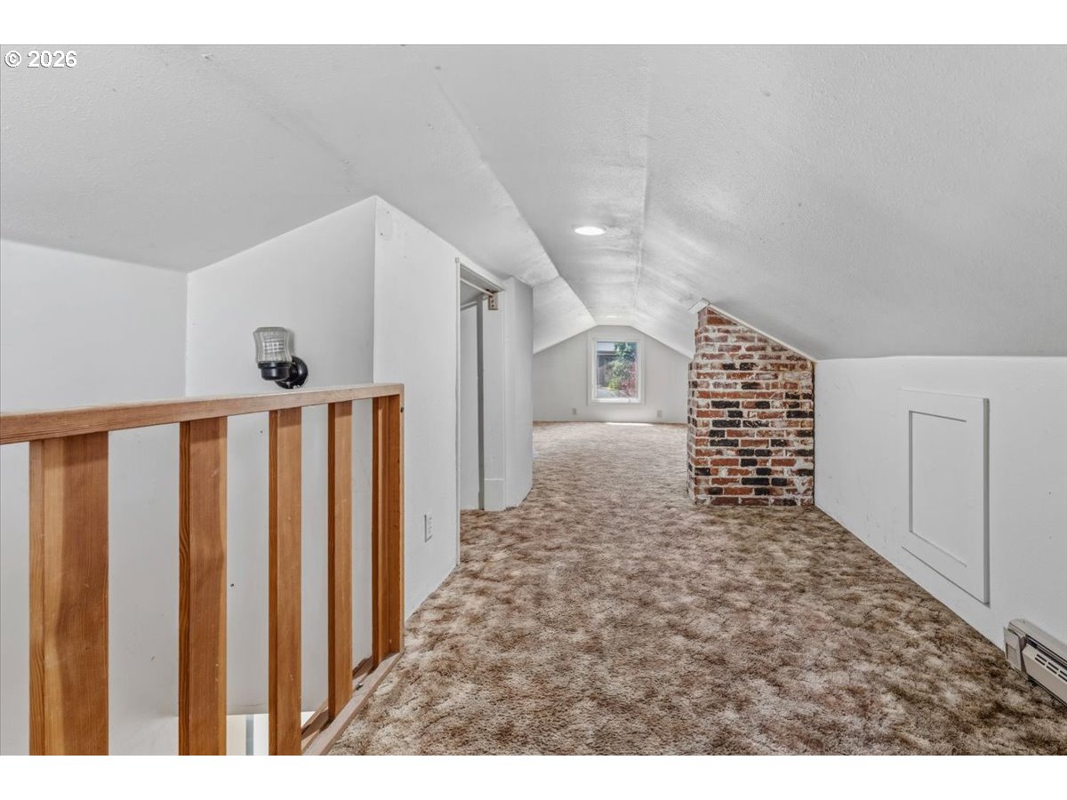 13209 Northeast San Rafael Street Portland, OR 97230 - Photo 22 of 35