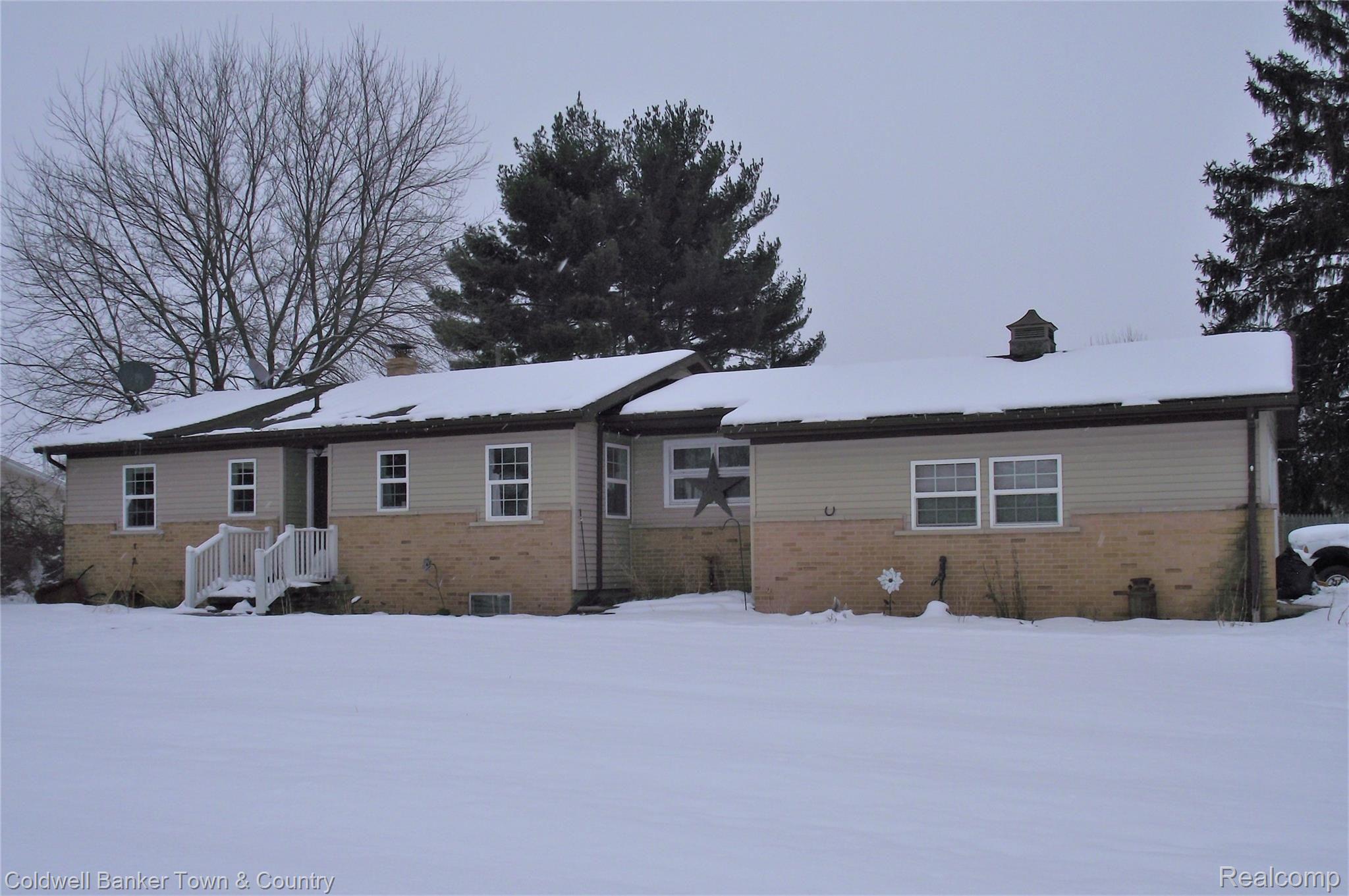 250 Fowlerville Road Fowlerville, MI 48836 - Photo 1 of 20 fowlerville photos (4).JPG