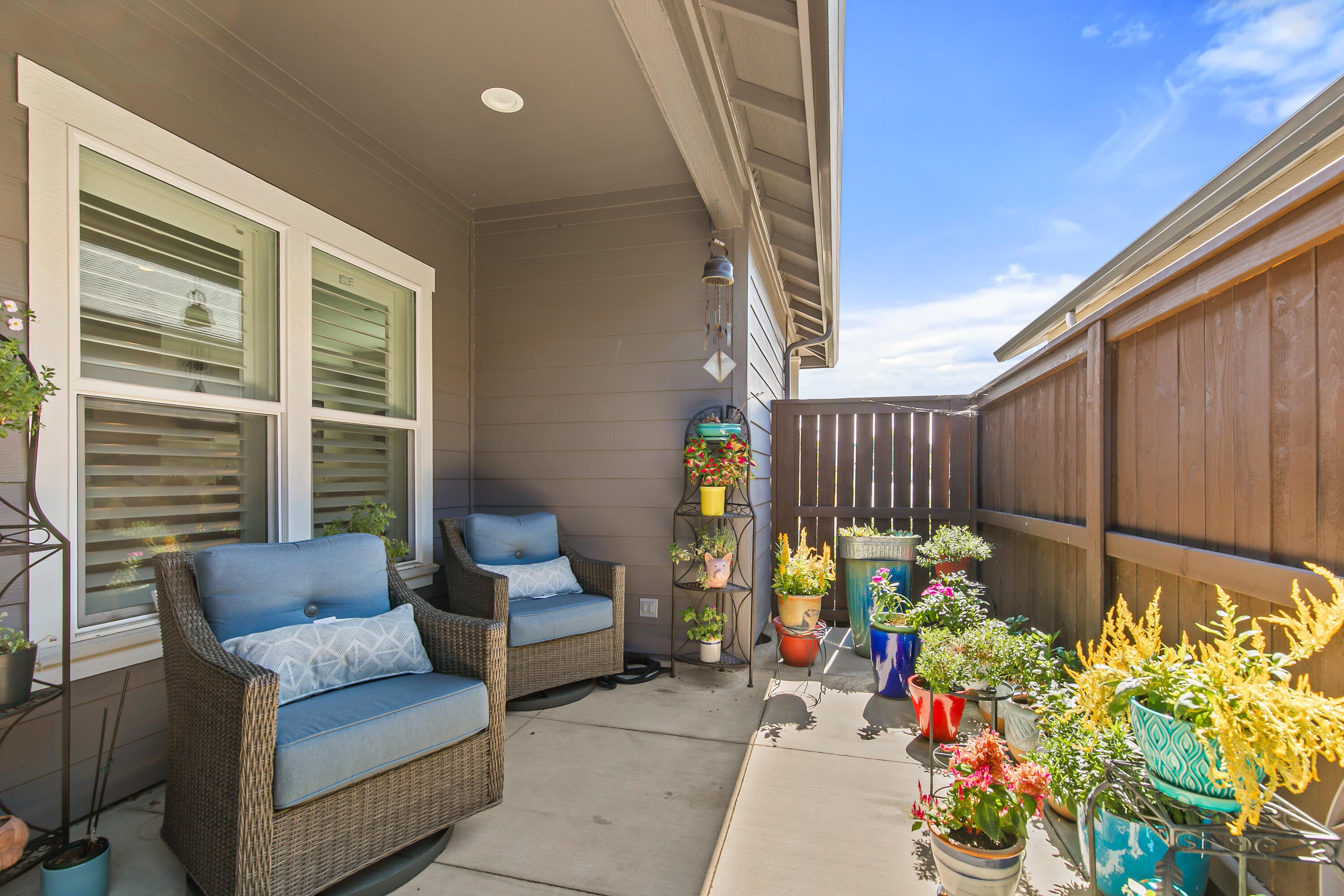 448 Cheney Loop Central Point, OR 97502 - Photo 6 of 24 9R9A9058