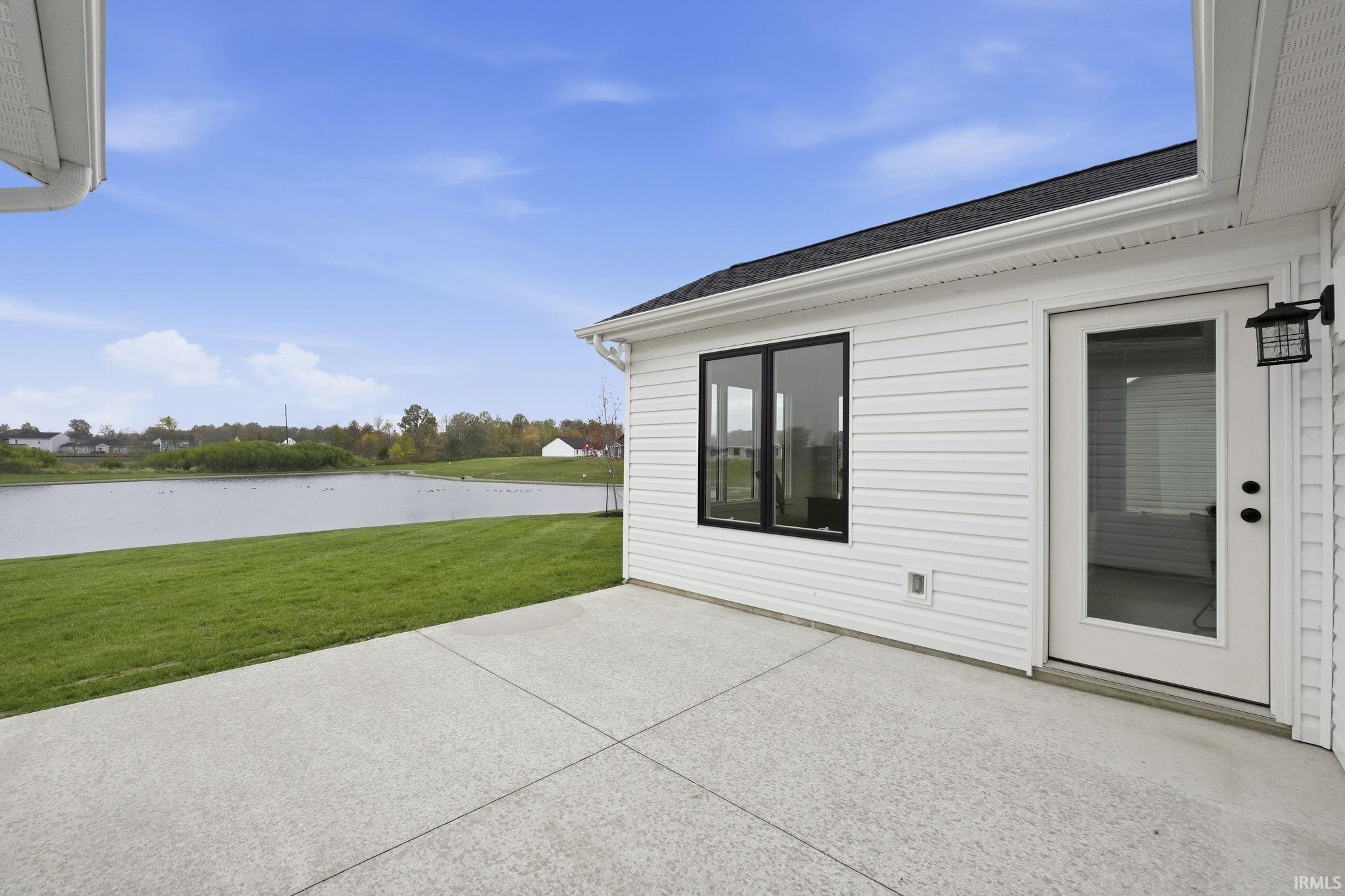 1092 Zenos Boulevard Fort Wayne, IN 46818 - Photo 5 of 36