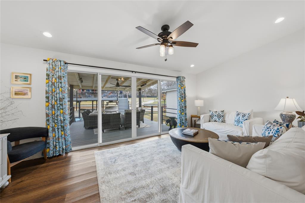 126 Maples Trail Mabank, TX 75156 - Photo 12 of 21 a living room with furniture