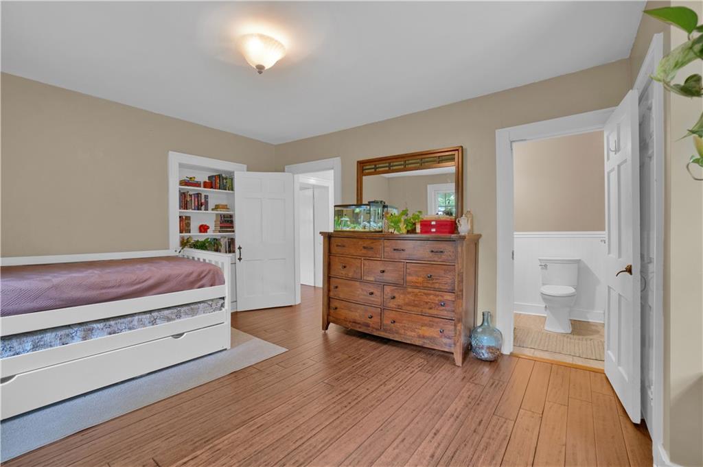 2560 Chapel Road Beaver, PA 15009 - Photo 20 of 25 a room with furniture and wooden floor
