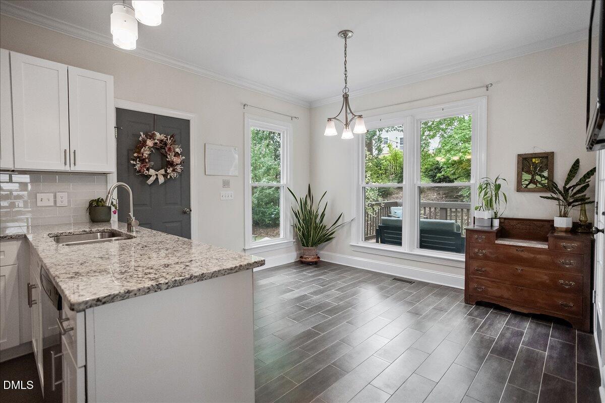 5237 Covington Bend Drive Raleigh, NC 27613 - Photo 9 of 28 5237 Covington Bend Dr