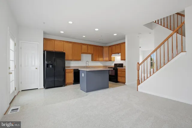 $2,550 | 886 Lowe Road, Middle River, MD 21220