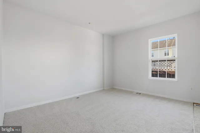 $2,550 | 886 Lowe Road, Middle River, MD 21220