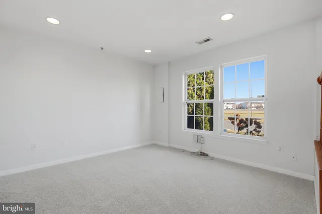 $2,550 | 886 Lowe Road, Middle River, MD 21220