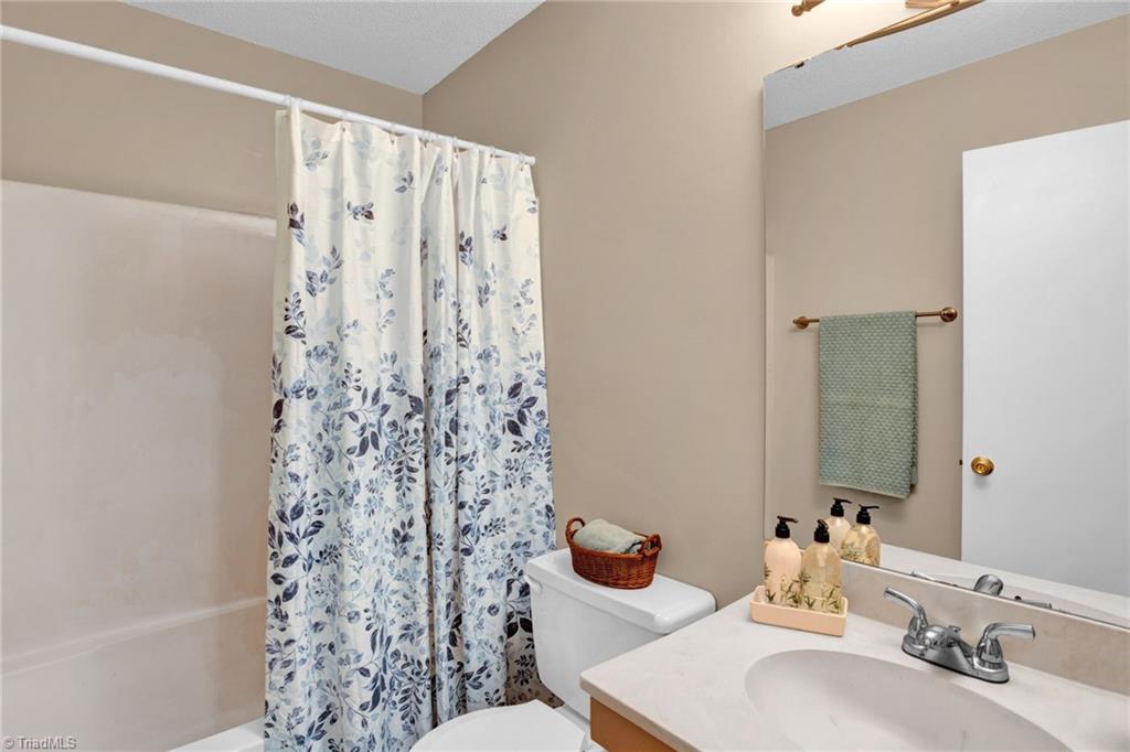 224 Northpoint Avenue, Unit C High Point, NC 27262 - Photo 14 of 16