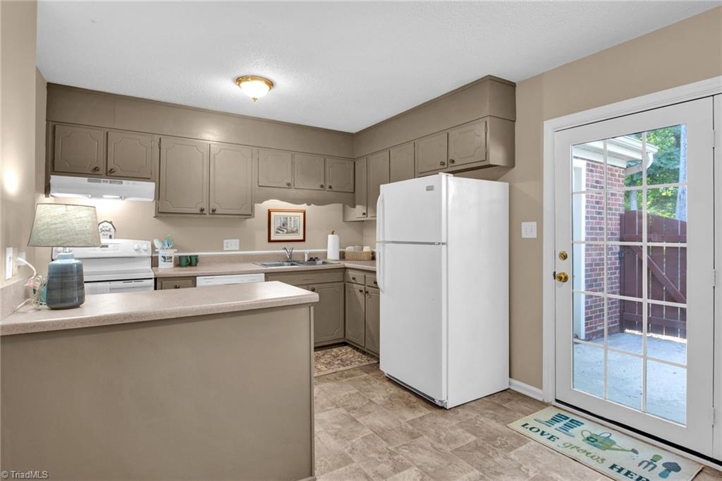 224 Northpoint Avenue, Unit C High Point, NC 27262 - Photo 7 of 16