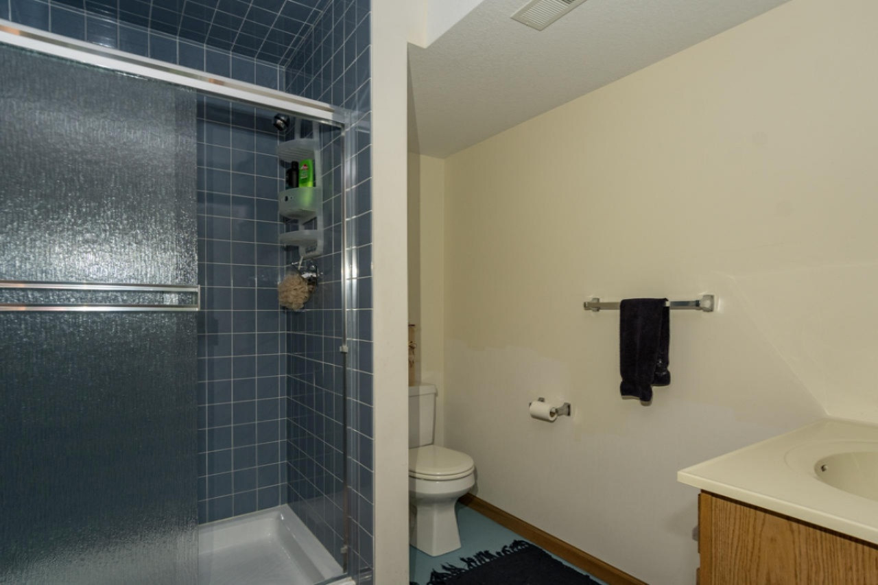 13213 Kane Road Plainwell, MI 49080 - Photo 10 of 24 Bathroom