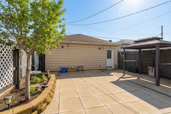 $289,900 | 1758 Lincoln Avenue, Whiting, IN 46394