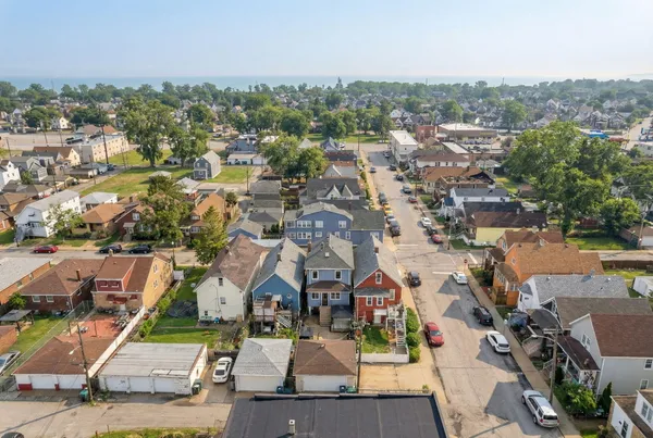 $289,900 | 1758 Lincoln Avenue, Whiting, IN 46394