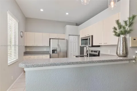 $690,000 | 1784 Aspen Lane, Weston, FL 33327