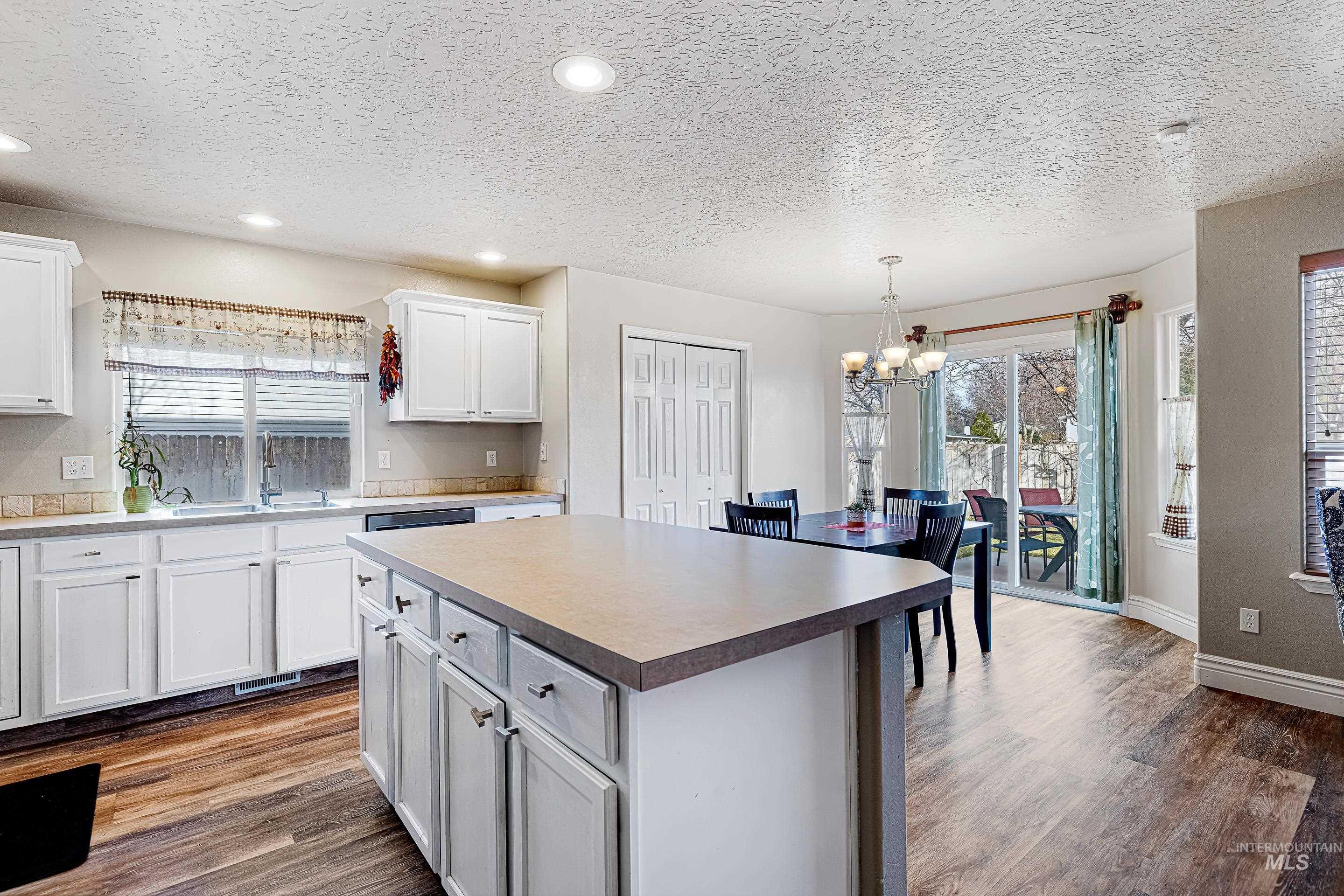 10936 West Spring River Street Boise, ID 83709 - Photo 15 of 37