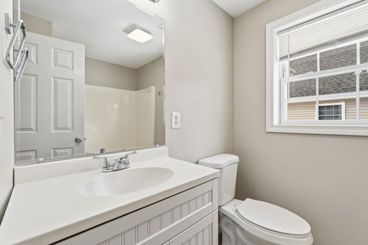 77 Barbara Lane Hudson, NH 03051 - Photo 29 of 33