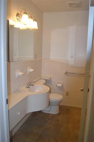 $335,000 | 614 Chatham Drive, Lakeland, FL 33803