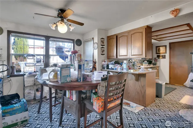 $800,000 | 26836 Southeast 208th Street, Maple Valley, WA 98038