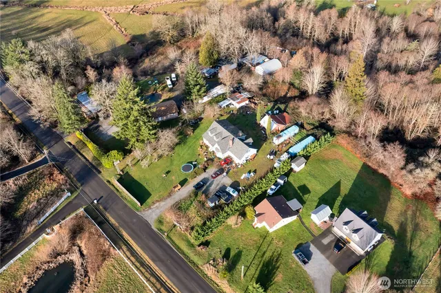 $800,000 | 26836 Southeast 208th Street, Maple Valley, WA 98038