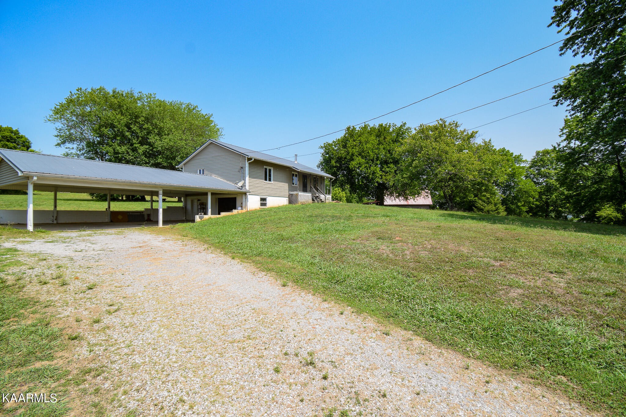 205 Disco Loop Road Friendsville, TN 37737 - Photo 3 of 43 Gallery Image 3