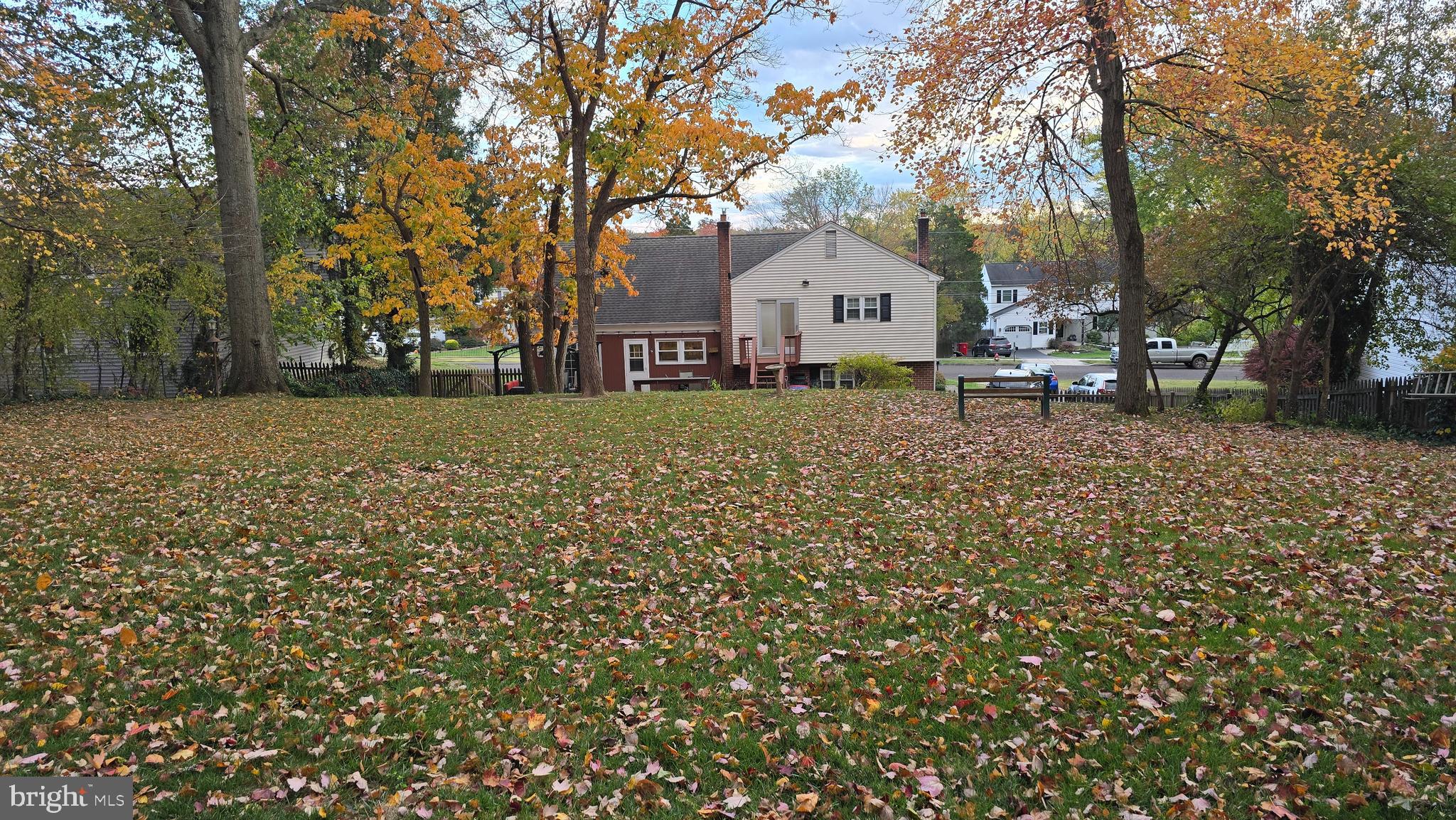 617 Meadowlark Road Norristown, PA 19403 - Photo 7 of 20 a front view of a house with garden