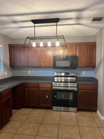 $2,200 | 208 Billy Wickliffe Drive, Wilmer, TX 75172