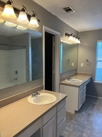 $2,200 | 208 Billy Wickliffe Drive, Wilmer, TX 75172