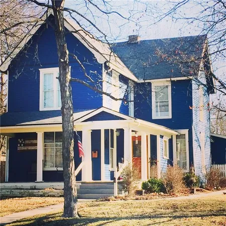 $305,000 | 1009 South Independence Street, Harrisonville, MO 64701