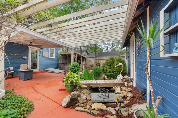 $299,000 | 1009 South Independence Street, Harrisonville, MO 64701