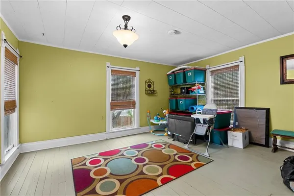 $299,000 | 1009 South Independence Street, Harrisonville, MO 64701