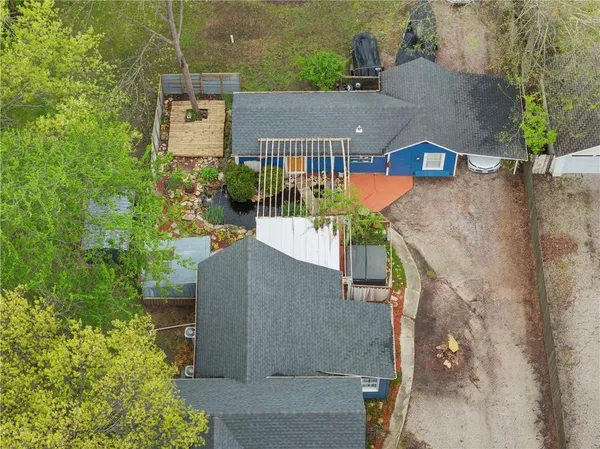 $299,000 | 1009 South Independence Street, Harrisonville, MO 64701